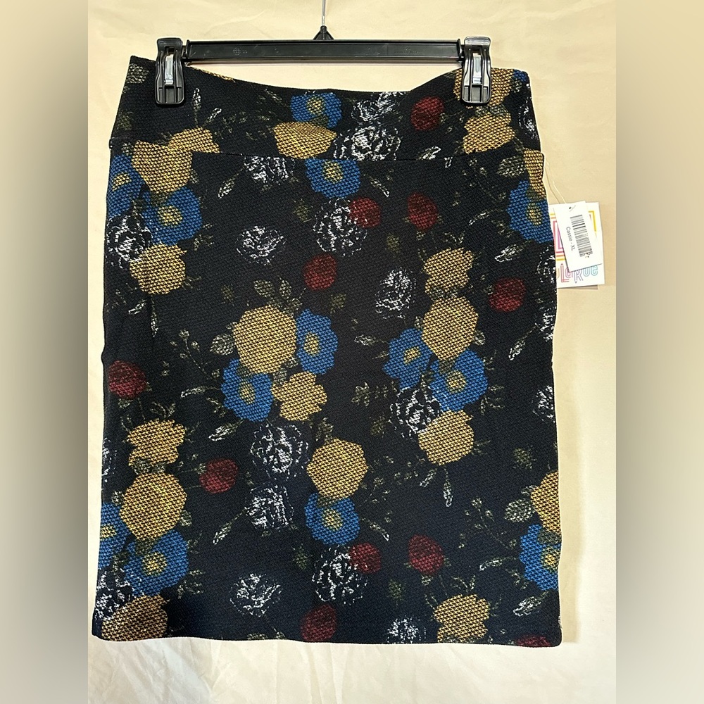 LulaRoe Cassie skirt XL. NWT